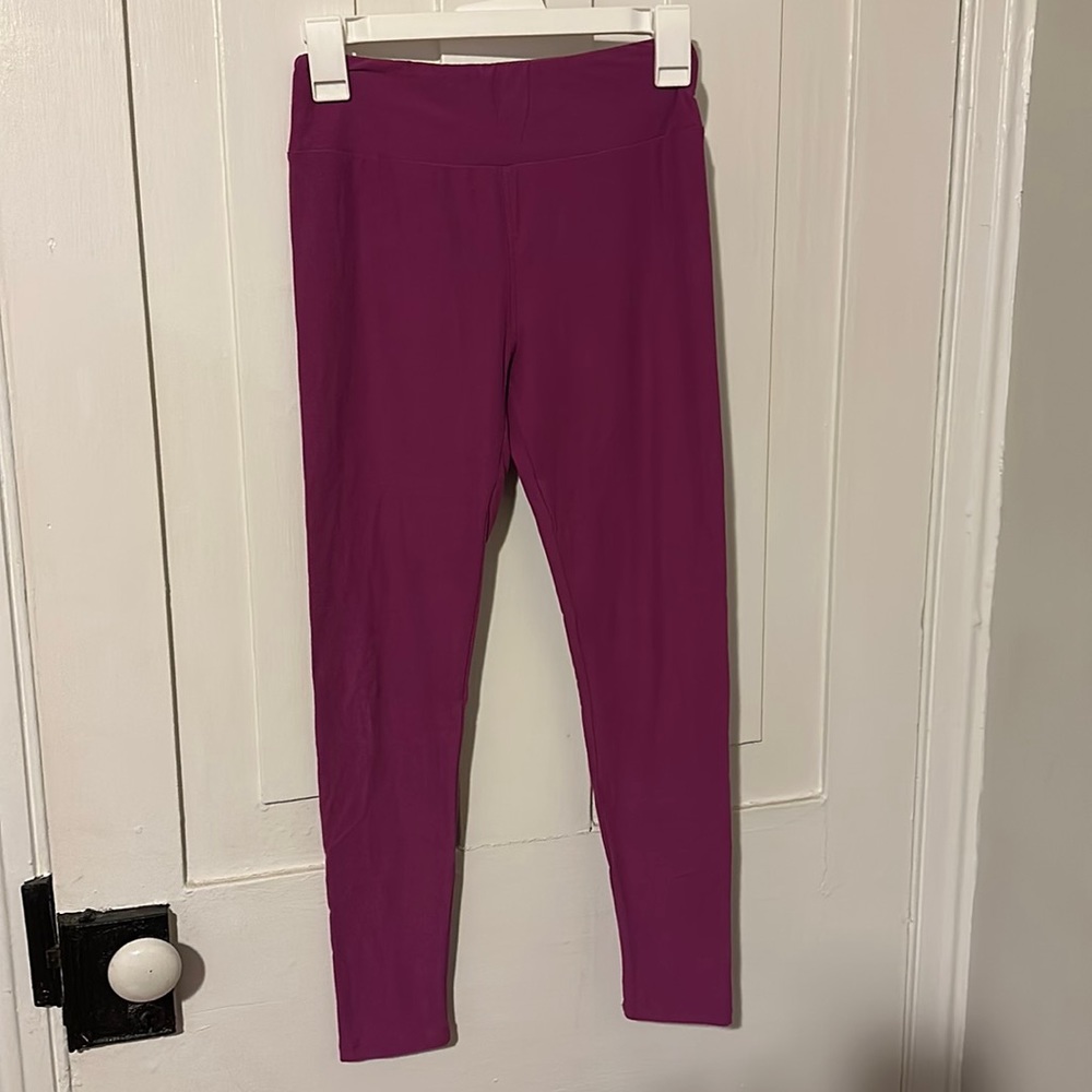 Magenta leggings